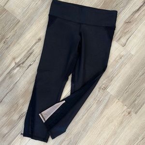 Alo cropped leggings with mesh